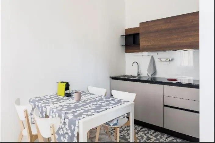 Barbara'S Place Milan Italy